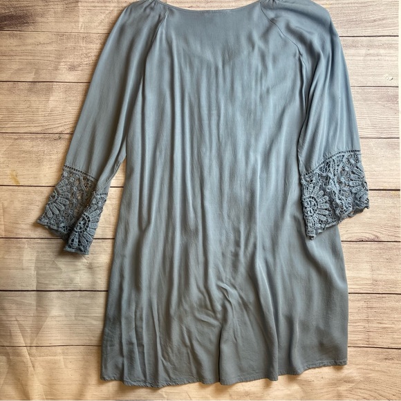 Indigo Thread Co slate blue tunic, size Large. Beautiful! - Picture 5 of 5